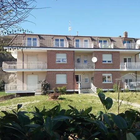 Apartment Casa Vacanze Mora 2 *